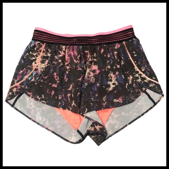 lululemon athletica Pants - LULULEMON First Decent Floral Split Second Shorts